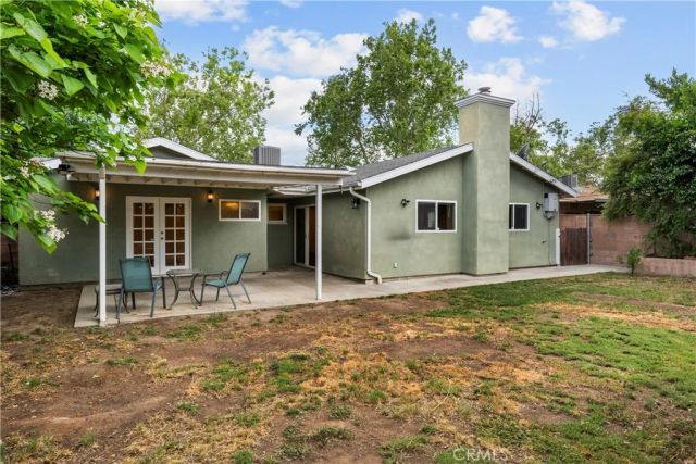 23741 Archwood St, West Hills, CA 91307