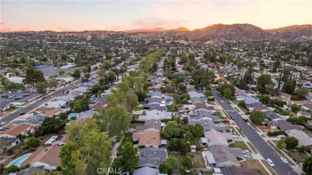 23741 Archwood St, West Hills, CA 91307