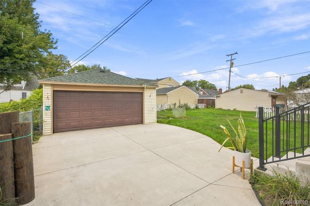 224 Mohawk Street, Dearborn, MI 48124