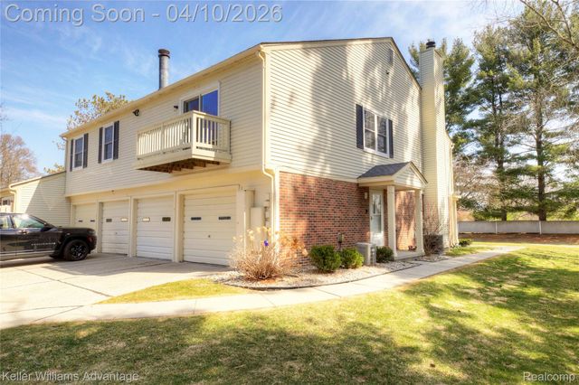 2038 Hidden Meadows Drive D, Walled Lake, MI 48390
