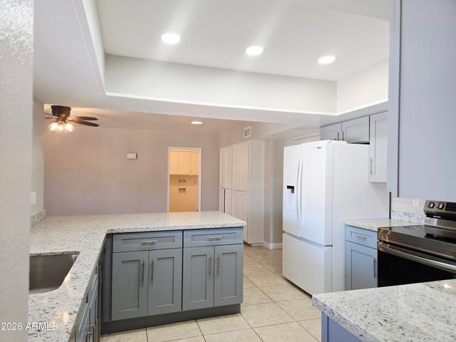 5132 W LAS PALMARITAS Drive, Glendale, AZ 85302
