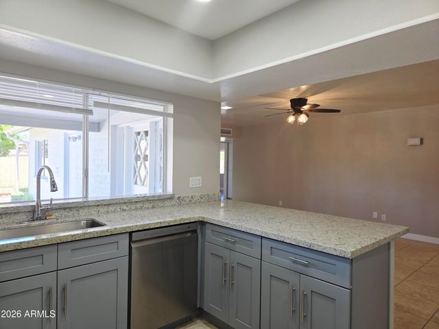 5132 W LAS PALMARITAS Drive, Glendale, AZ 85302