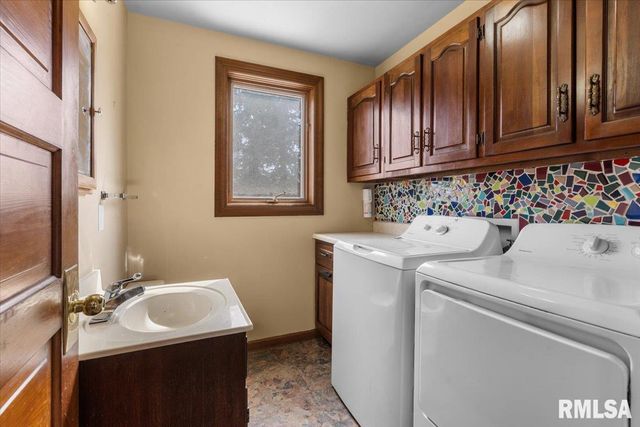 534 W VINE Street, Springfield, IL 62704