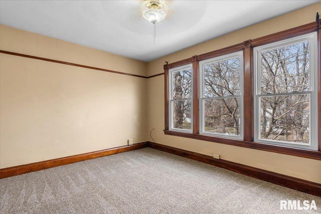 534 W VINE Street, Springfield, IL 62704