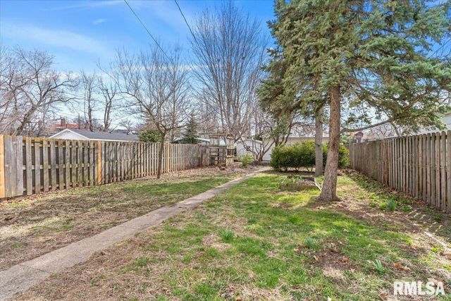 534 W VINE Street, Springfield, IL 62704