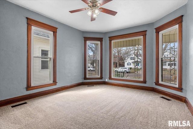 534 W VINE Street, Springfield, IL 62704