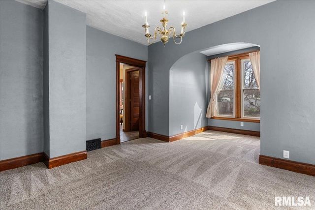 534 W VINE Street, Springfield, IL 62704