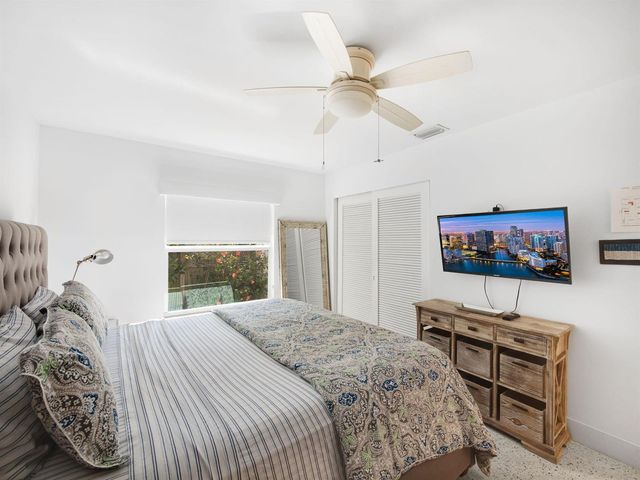471 Mars Way, Juno Beach, FL 33408