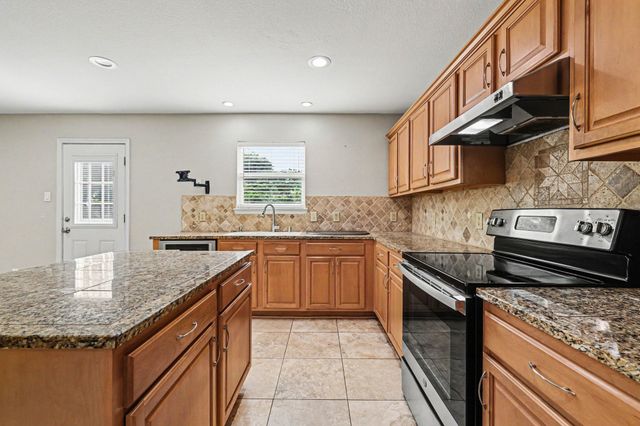 4030 Holly Leaf Court, Dallas, TX 75212