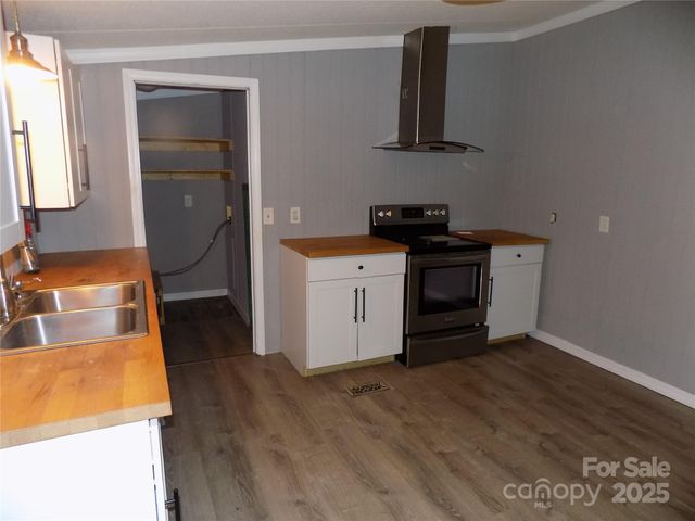 2130 Babbling Brook Lane, Gastonia, NC 28052