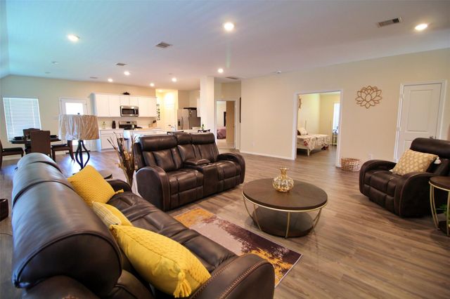 13711 Arcadia Creek Lane, Rosharon, TX 77583