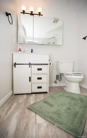 37816 Charter Oaks Boulevard, Clinton Township, MI 48036