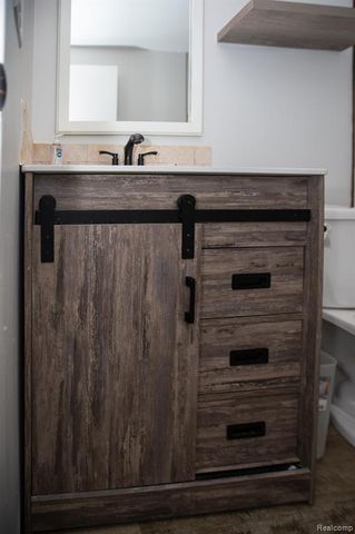 37816 Charter Oaks Boulevard, Clinton Township, MI 48036