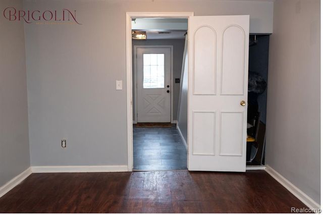 37816 Charter Oaks Boulevard, Clinton Township, MI 48036