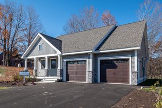 49 Edgewater Drive, Brentwood, NH 03833