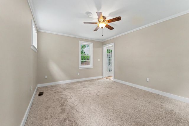540 Concord Street, Manchester, NH 03104
