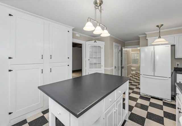 540 Concord Street, Manchester, NH 03104