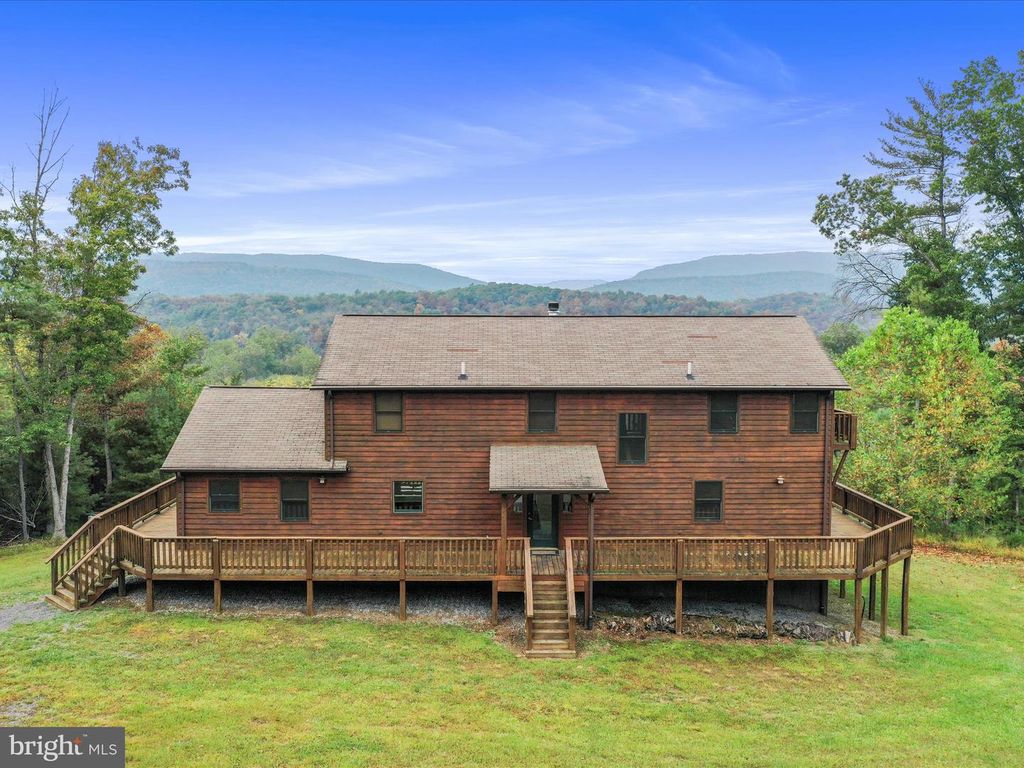 679 FALCON RD, Mathias, WV 26812