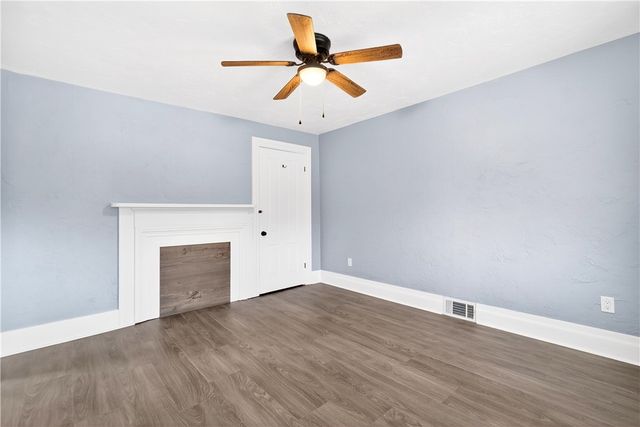 101 7th St, Monongahela City, PA 15063