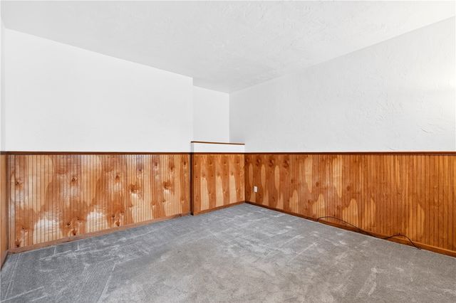 101 7th St, Monongahela City, PA 15063