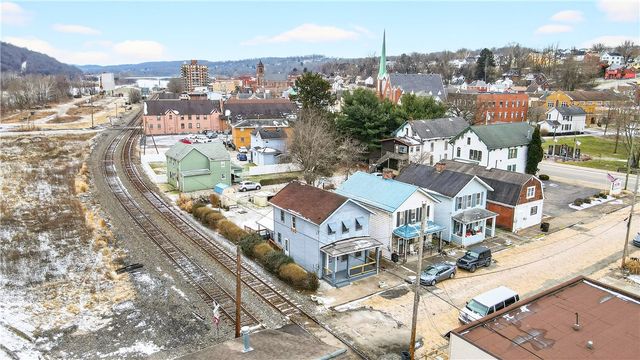 101 7th St, Monongahela City, PA 15063