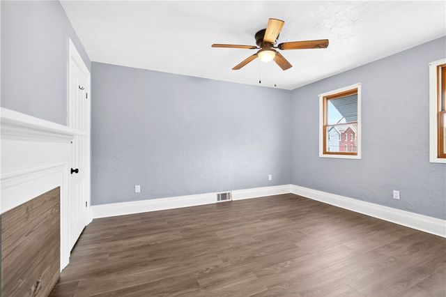 101 7th St, Monongahela City, PA 15063