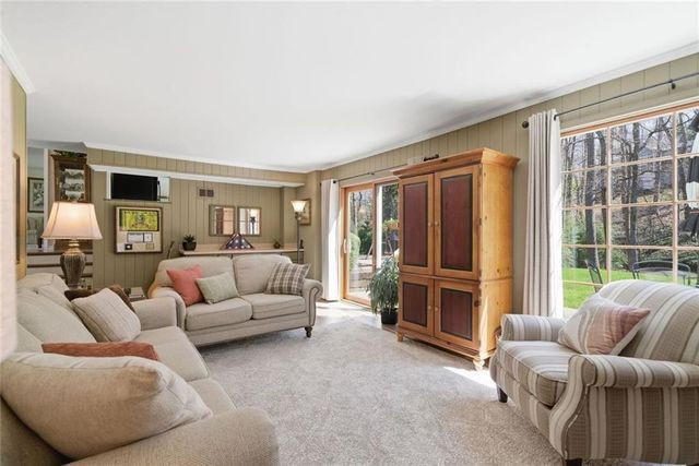 237 Lamplighter Lane SE, Marietta, GA 30067