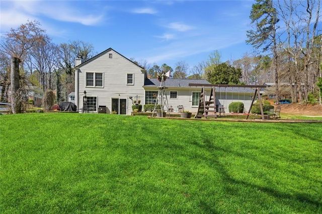 237 Lamplighter Lane SE, Marietta, GA 30067