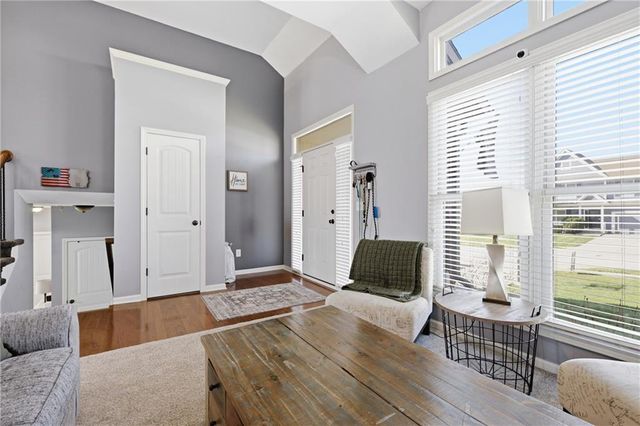 805 NW 109th Terrace, Kansas City, MO 64155