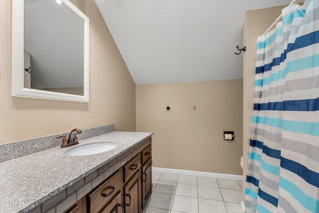 751 Ridge Road, Gatlinburg, TN 37738