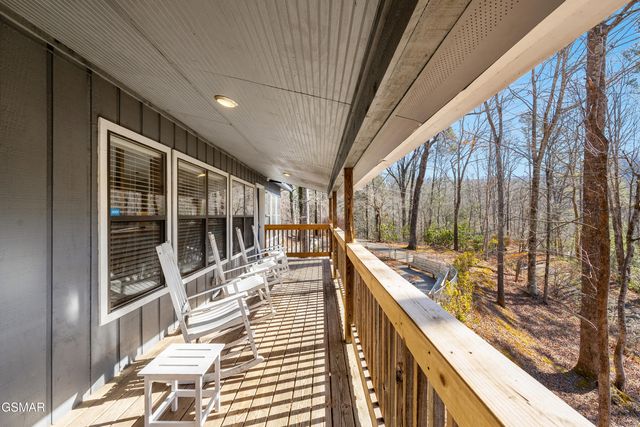 751 Ridge Road, Gatlinburg, TN 37738