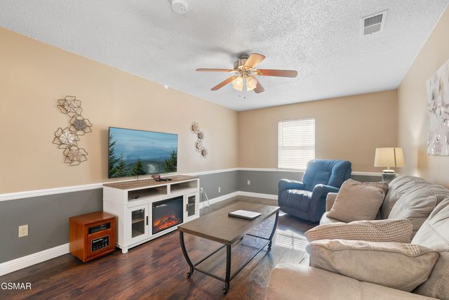 751 Ridge Road, Gatlinburg, TN 37738