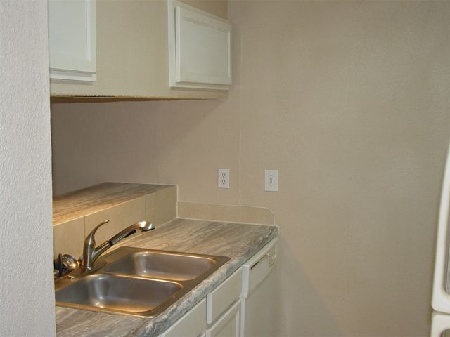 9609 Walnut Street 10104, Dallas, TX 75243