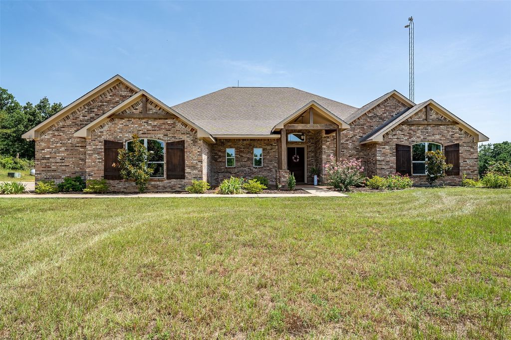 16045 County Road 1130, Flint, TX 75762
