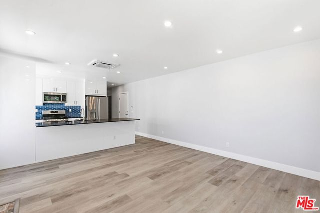 224 N New Hampshire Avenue, Los Angeles, CA 90004