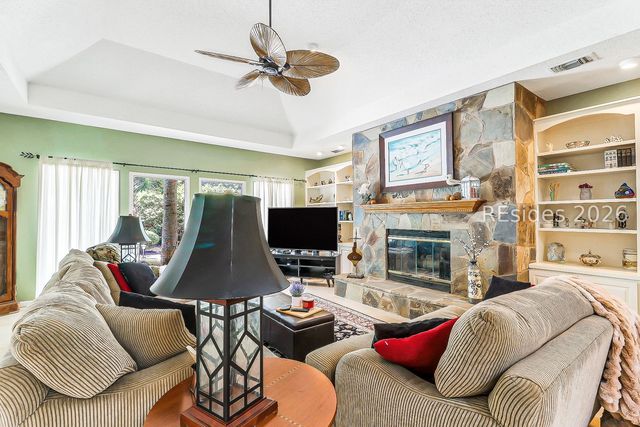 18 Saw Timber Dr, Hilton Head Island, SC 29926