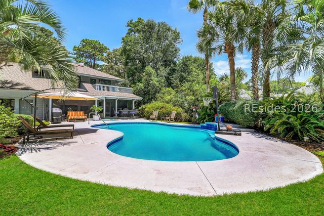 18 Saw Timber Dr, Hilton Head Island, SC 29926