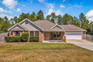21615 E Ridge Drive, Saucier, MS 39574