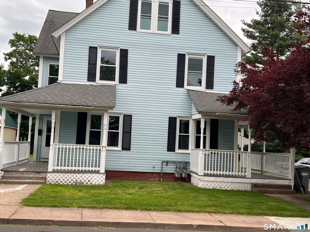 17 Lilac Street, Manchester, CT 06040