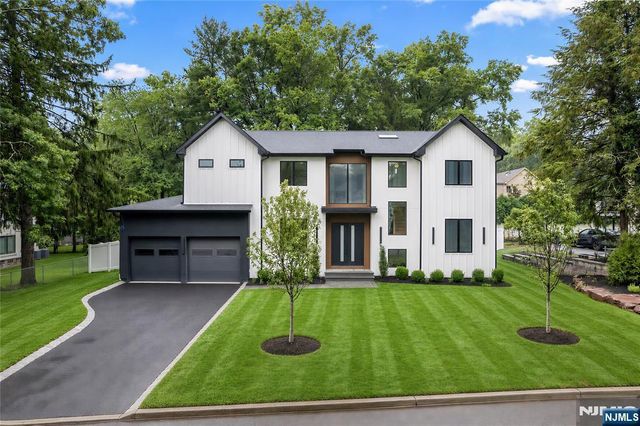 65 Lenox Avenue, Demarest, NJ 07627