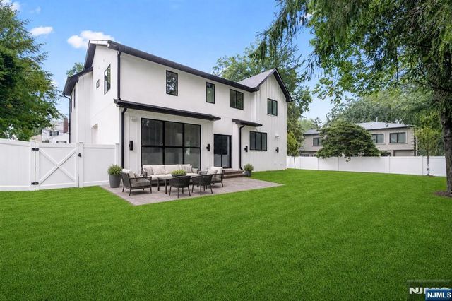 65 Lenox Avenue, Demarest, NJ 07627