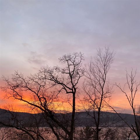 17 Seneca Hill, Greenwood Lake, NY 10925