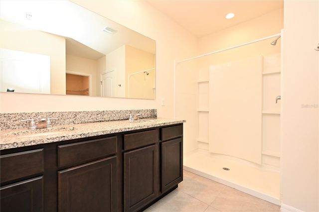 2548 RYLAND FALLS DRIVE, Lakeland, FL 33811