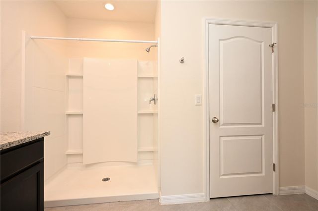 2548 RYLAND FALLS DRIVE, Lakeland, FL 33811