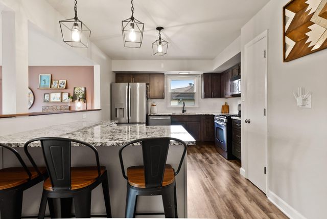 221 E Elizabeth Drive, Crown Point, IN 46307