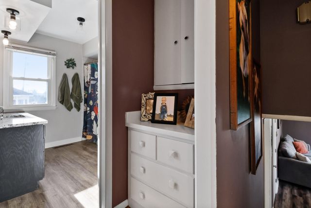 221 E Elizabeth Drive, Crown Point, IN 46307