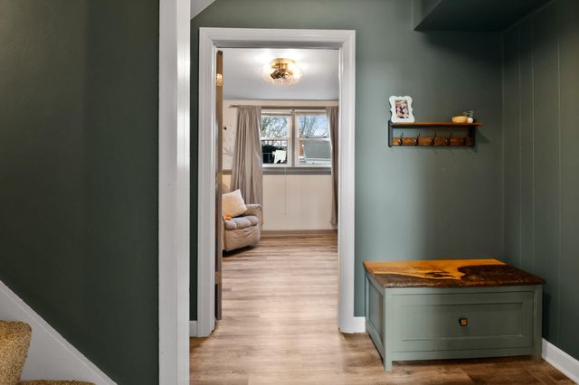 221 E Elizabeth Drive, Crown Point, IN 46307