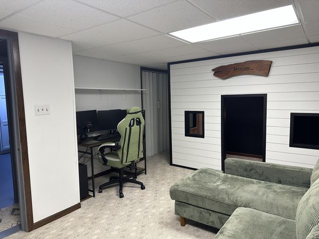 221 E Elizabeth Drive, Crown Point, IN 46307