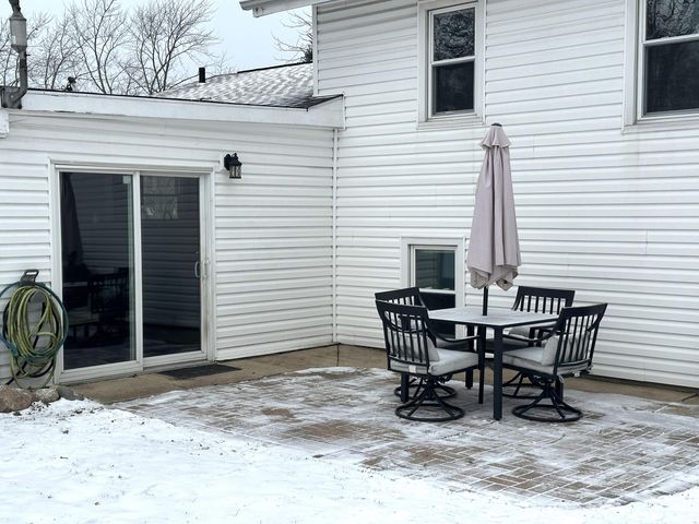 221 E Elizabeth Drive, Crown Point, IN 46307