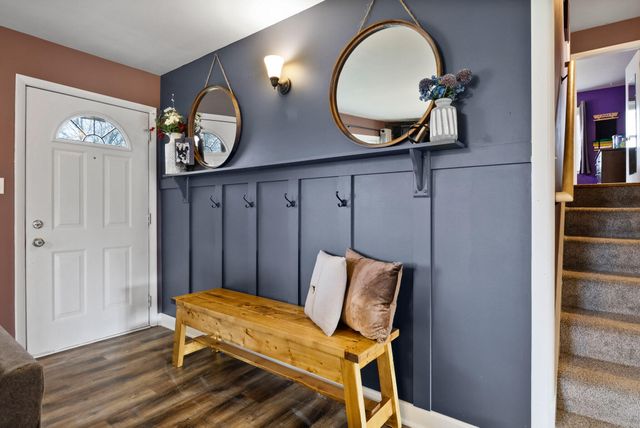 221 E Elizabeth Drive, Crown Point, IN 46307